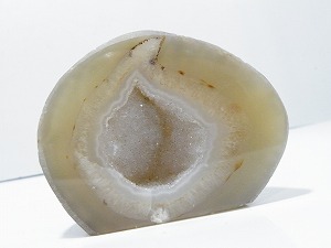 AQ[g(Agate)