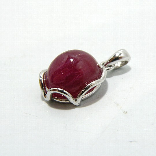 ルビー(Ruby)アクセサリー