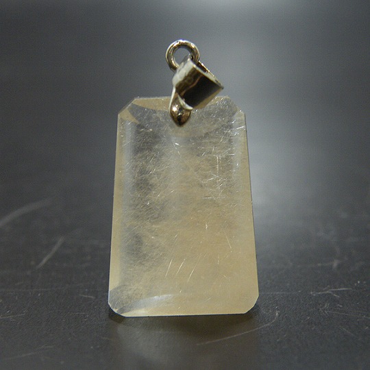 クォーツ(Quartz)アクセサリー