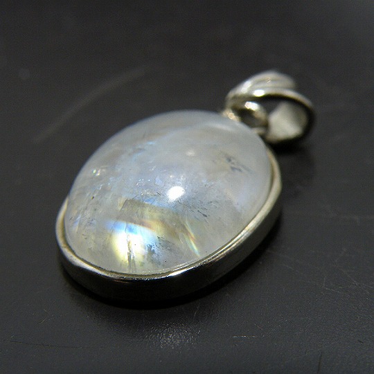 レインボームーンストーン(Rainbow Moonstone)アクセサリー