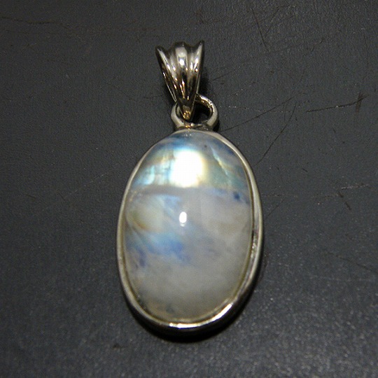 レインボームーンストーン(Rainbow Moonstone)アクセサリー