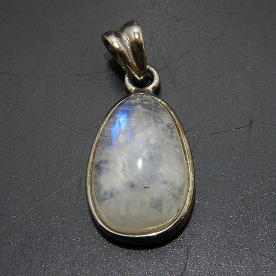 レインボームーンストーン(Rainbow Moonstone)アクセサリー