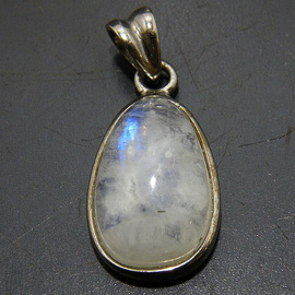レインボームーンストーン(Rainbow Moonstone)