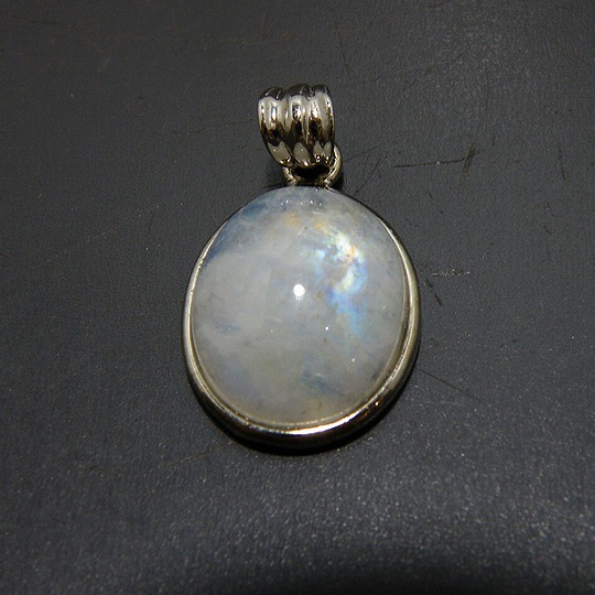 レインボームーンストーン(Rainbow Moonstone)アクセサリー