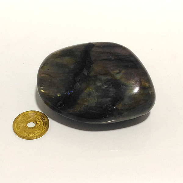 uhCg(Labradorite)