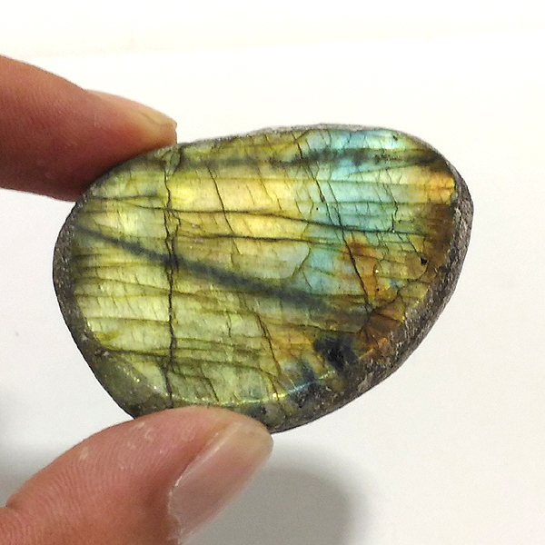 uhCg(Labradorite)