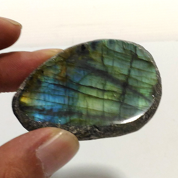 uhCg(Labradorite)