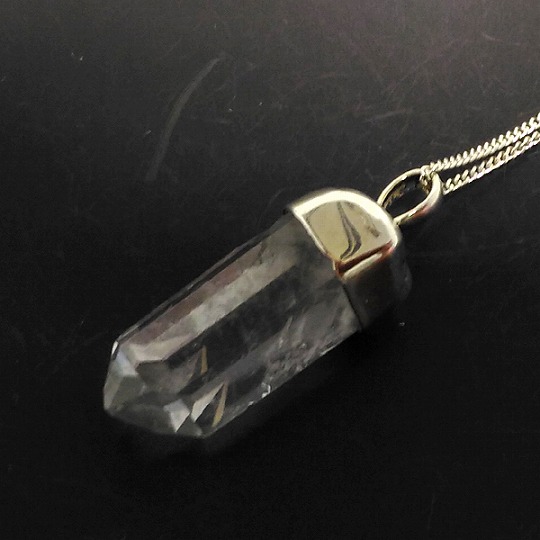 クォーツ(Quartz)アクセサリー