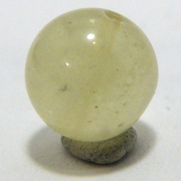 リビアングラス(Libyan glass)
