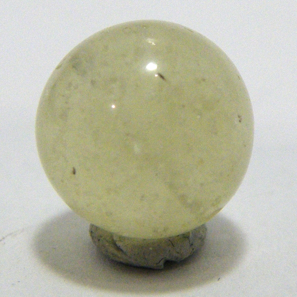 リビアングラス(Libyan glass)