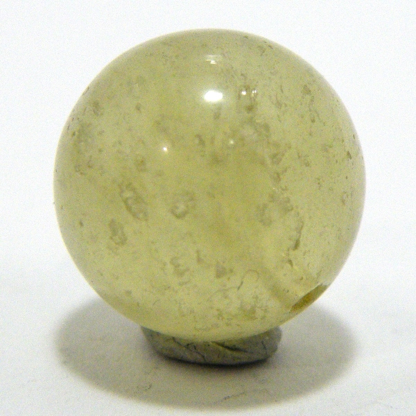 リビアングラス(Libyan glass)