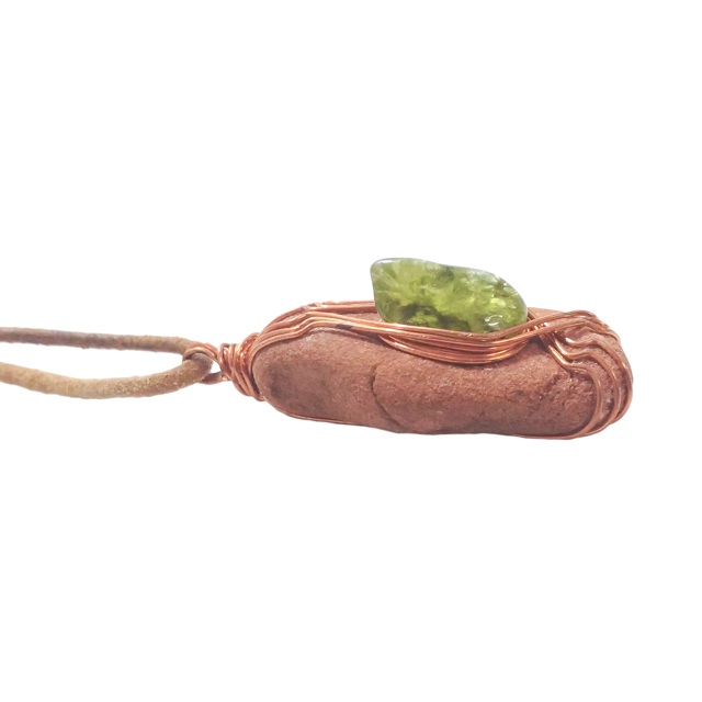 セドナストーン(sedona stone)/ペリドット(peridot) ペンダント 原石
