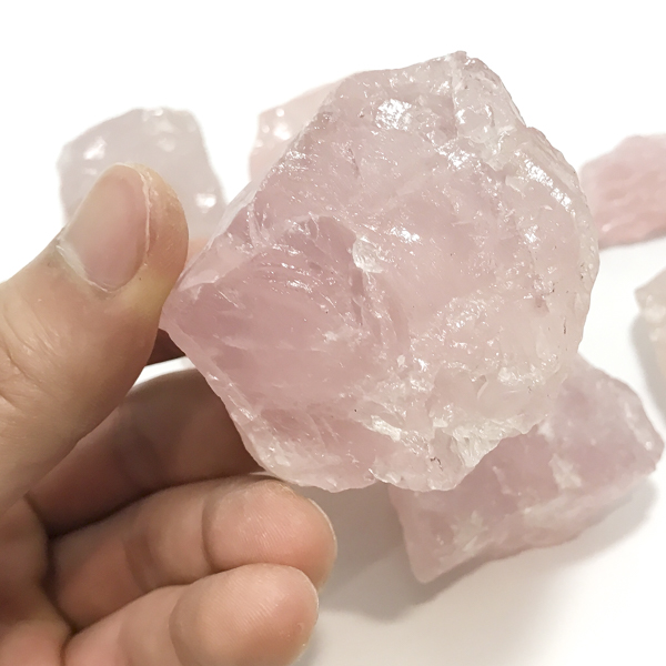 ローズクォーツ(Rose quartz)8個セット原石