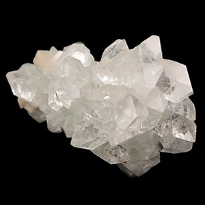 アポフィライト(Apophyllite)クラスター