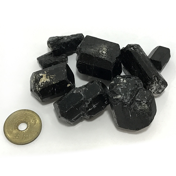 ubNg}iBlack Tourmaline)