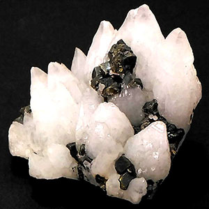 クォーツ水晶(Quartz)/パイライト(Pyrite)クラスター
