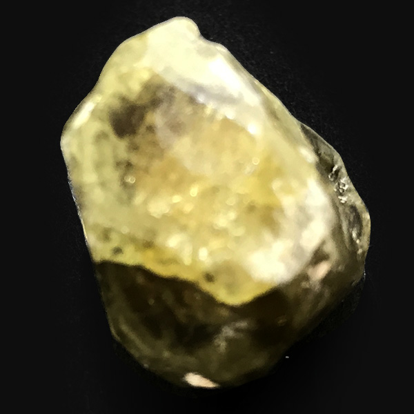 ツァボライト(Tsavorite)原石