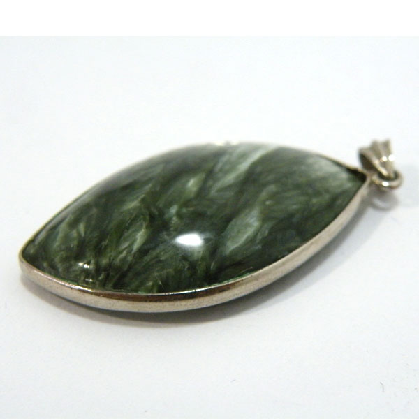セラフィナイト(Seraphinite)アクセサリー