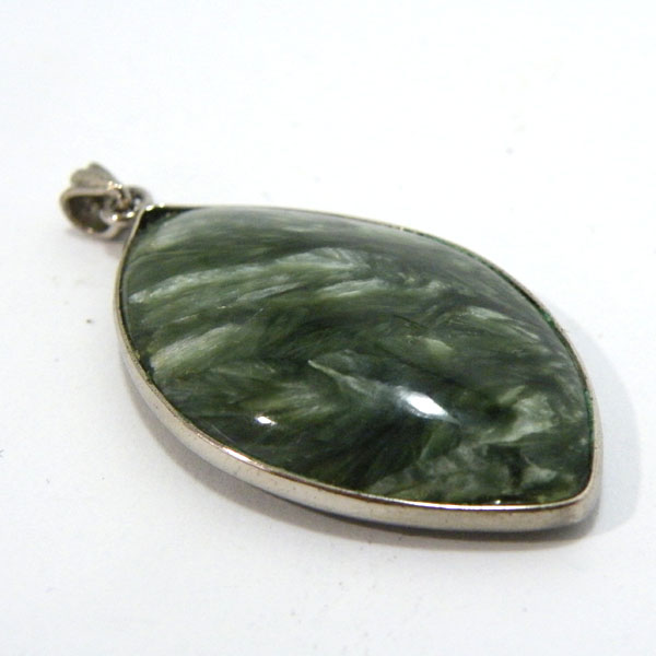 セラフィナイト(Seraphinite)アクセサリー