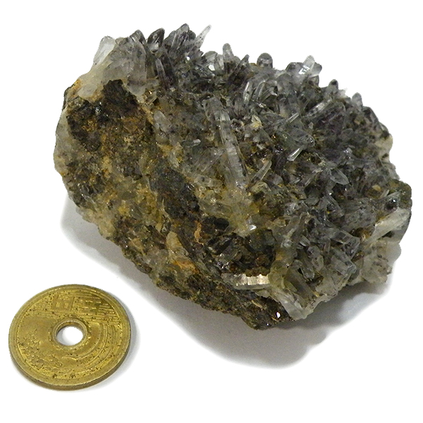 クォーツ水晶(Quartz)・パイライト(Pyrite)原石/クラスター