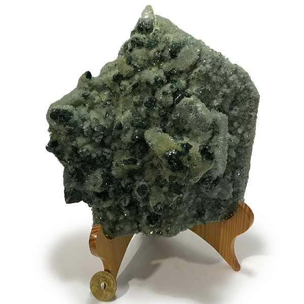クォーツ水晶(Quartz)緑色染め加工 台付き接着原石/クラスター