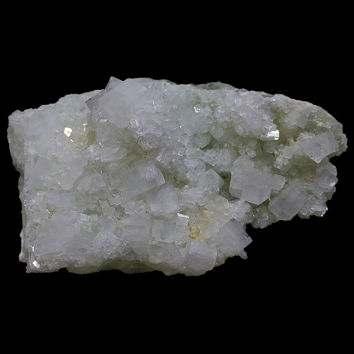 アポフィライト(Apophyllite)クラスター