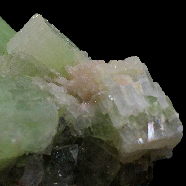 アポフィライト(Apophyllite) 原石