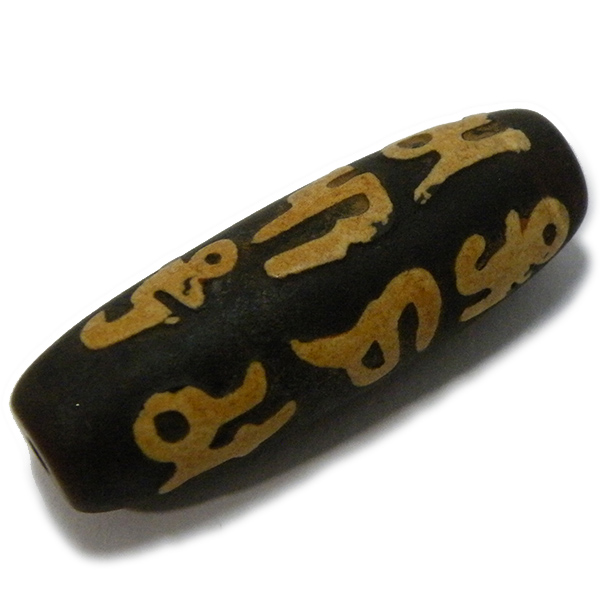 天珠ジービーズ(dZi beads)