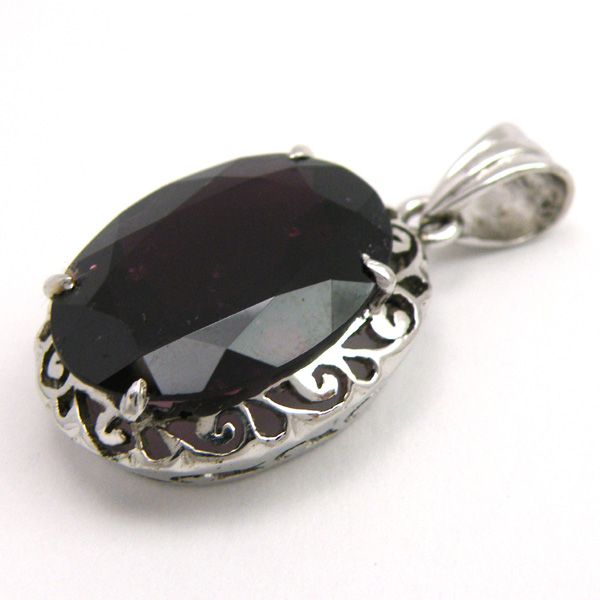 ロードライトガーネット(Rhodorite garnet)/sv925アクセサリー
