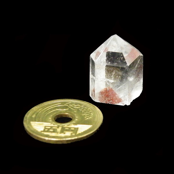 レッドファントムクォーツ(Red phantom quartz)ポイント原石