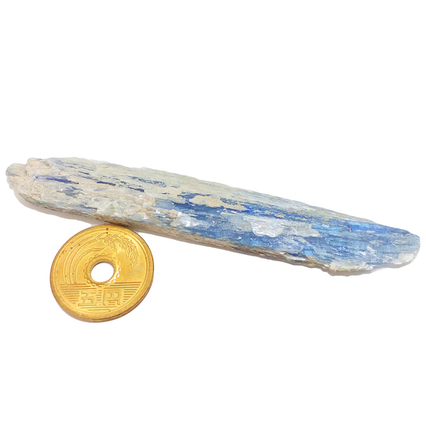 カイヤナイト(Kyanite) 原石