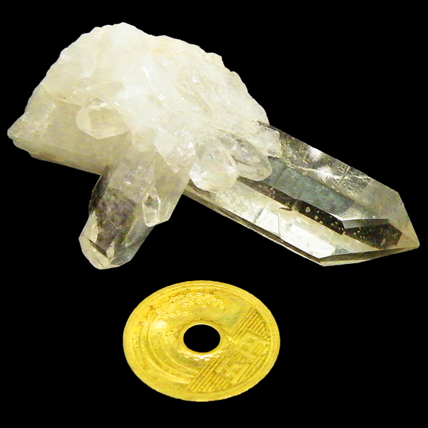 クォーツ水晶(Quartz)原石/クラスター