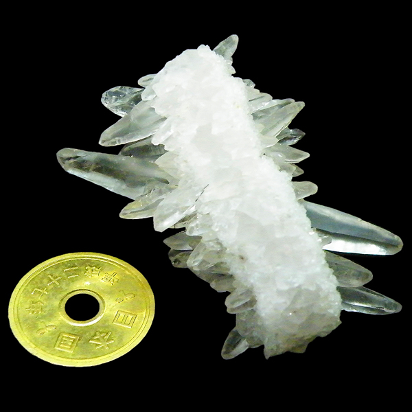 クォーツ水晶(Quartz)原石/クラスター