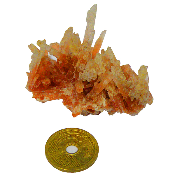 レッドクォーツ水晶(Red Quartz)原石/クラスター