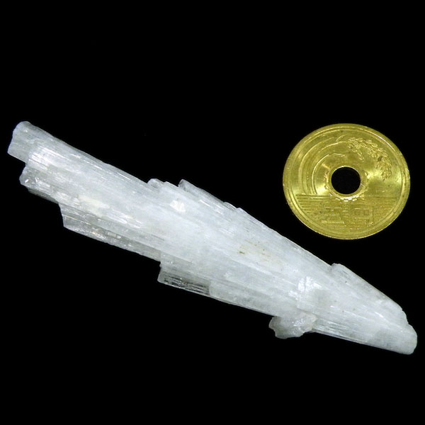 スコレサイト(Scolecite)原石