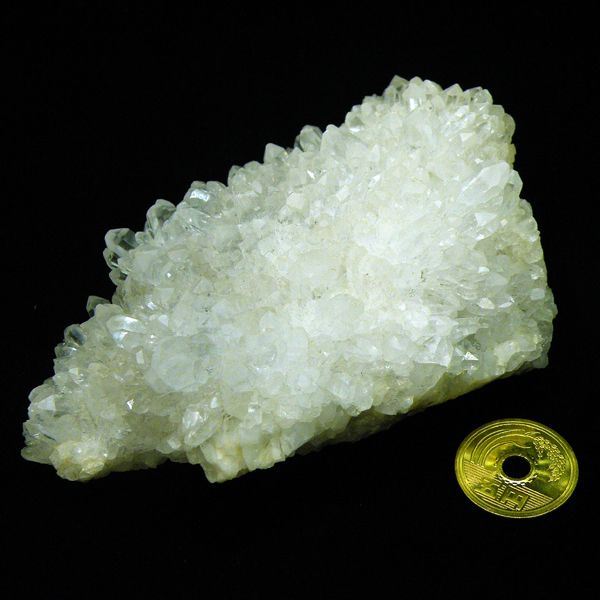 クォーツ水晶(Quartz)原石/クラスター