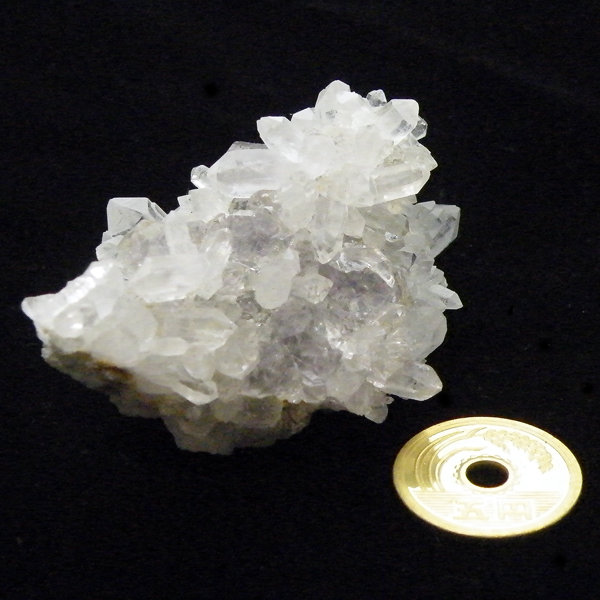 クォーツ水晶(Quartz)原石/クラスター