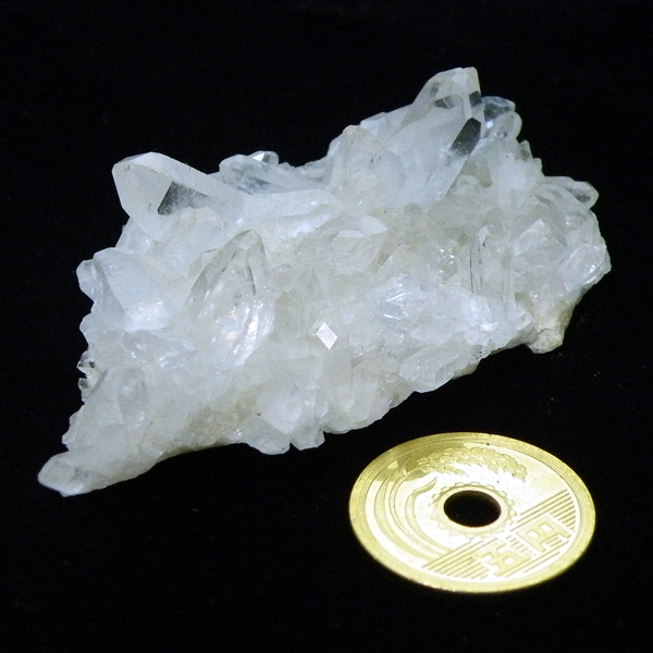 クォーツ水晶(Quartz)原石/クラスター