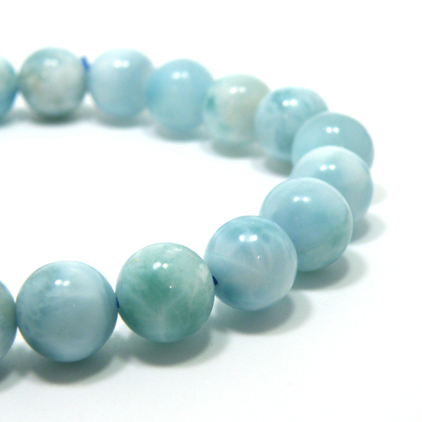 }[(Larimar)VR΃r[Y ̔