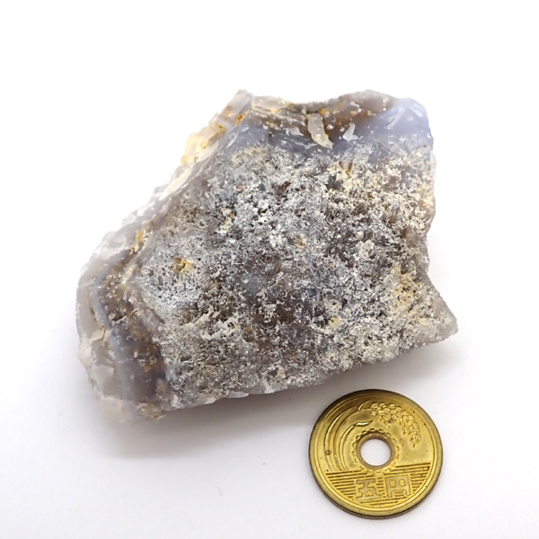 ブルーレースアゲート(Bluelace agate) 原石