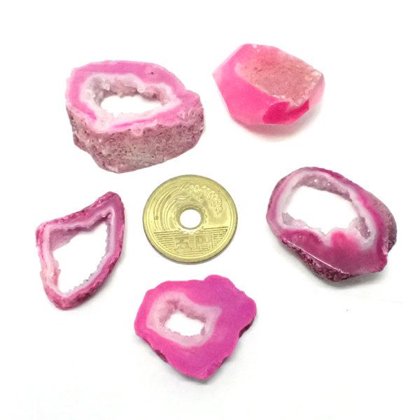 ピンクドルージーアゲート(Druzy agate pink) 原石