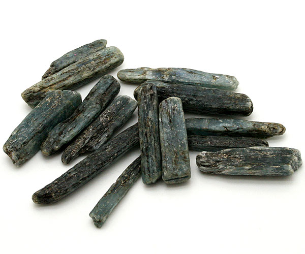 JCiCg(Kyanite)