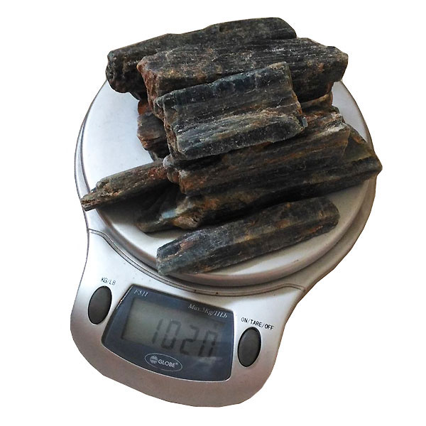 カイヤナイト(Kyanite)原石